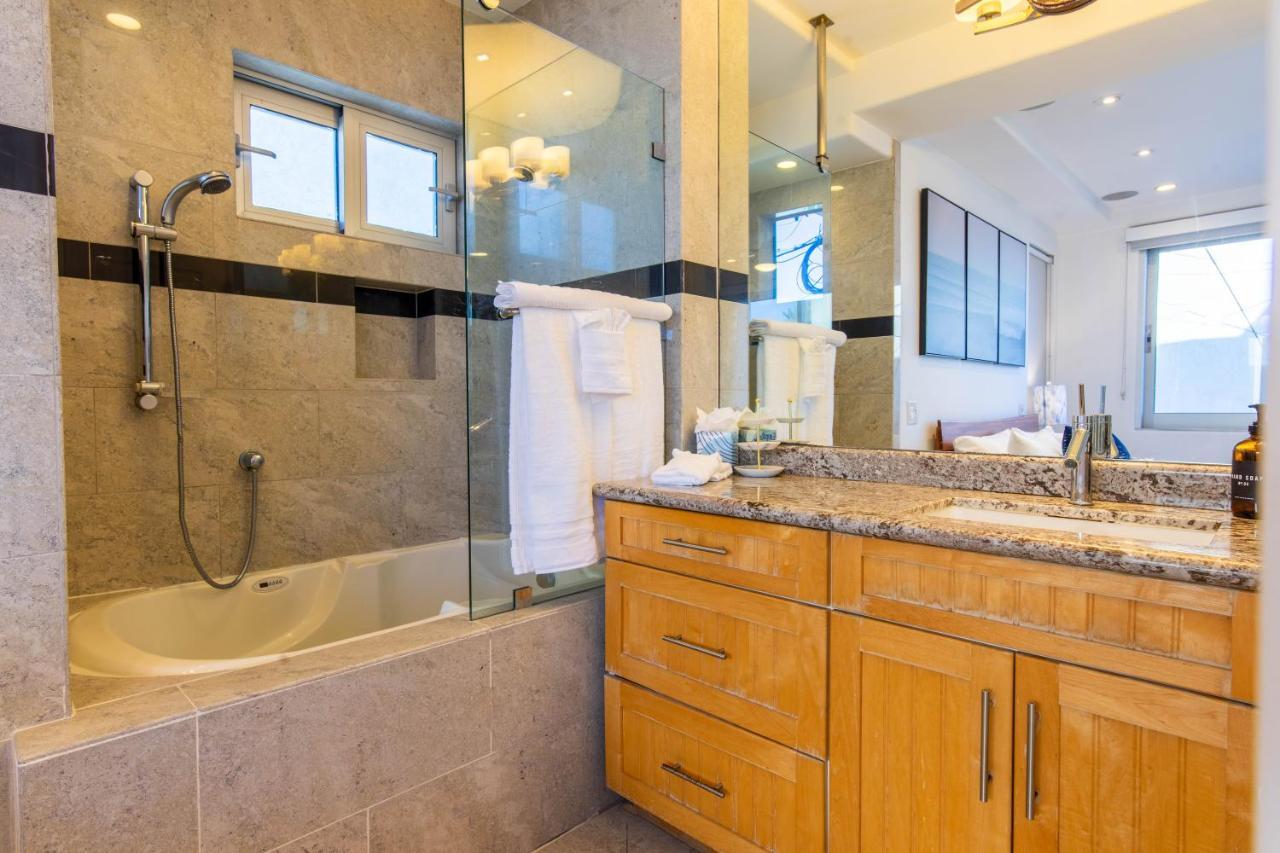 Ocean View, Two-Level Condo With Stunning View, Decks, Fast Wifi & Fireplace San Diego Exterior photo