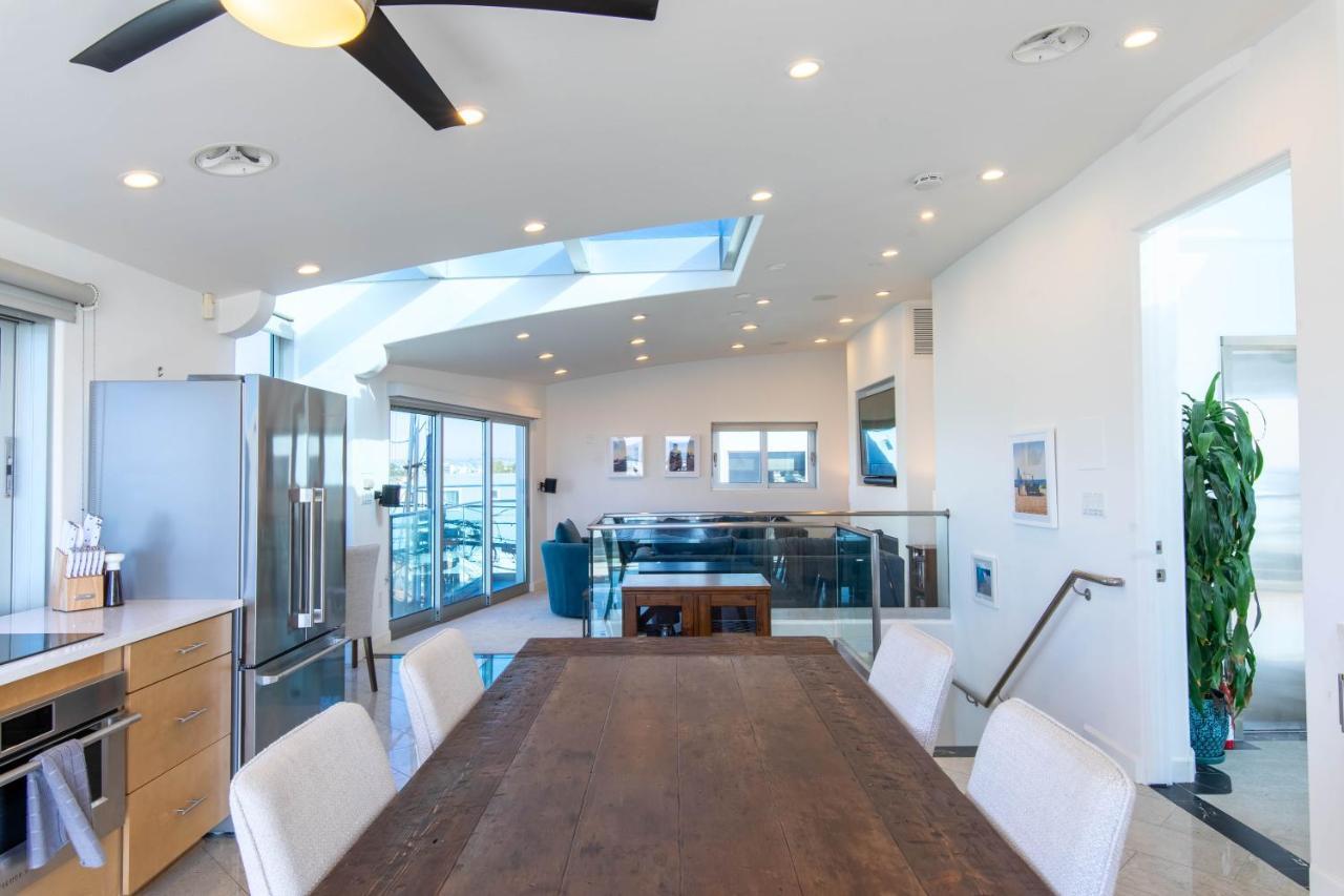 Ocean View, Two-Level Condo With Stunning View, Decks, Fast Wifi & Fireplace San Diego Exterior photo